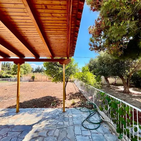 Spacious House With Large Backyard アパート *